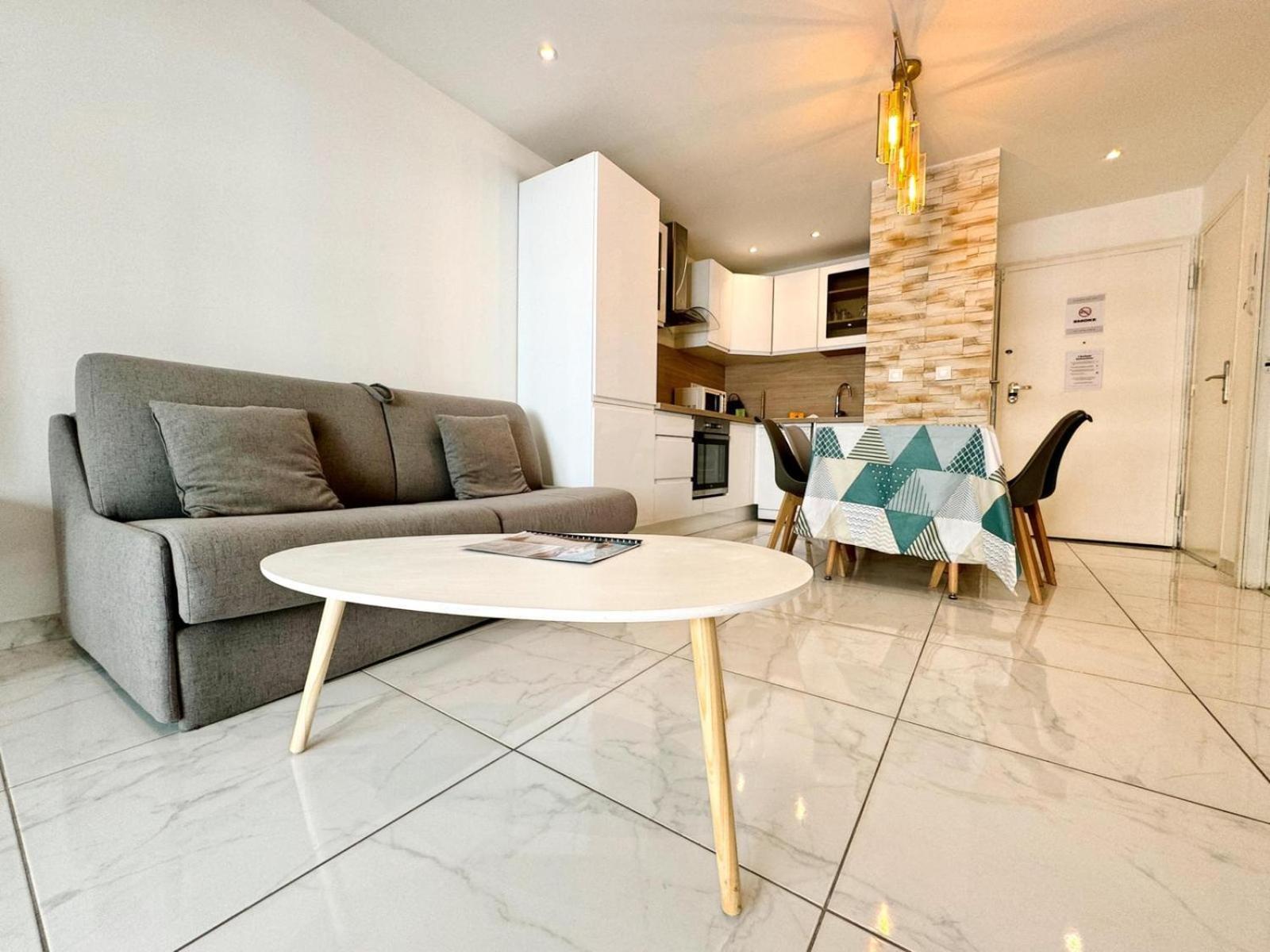 Villa D'Este - Apt 4 Prs - Clim - 300M Plage - Piscine-Parking En Option Жуан-ле-Пен Экстерьер фото